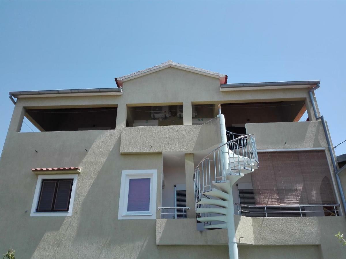 Apartments Jadranska Biograd Na Moru Bagian luar foto